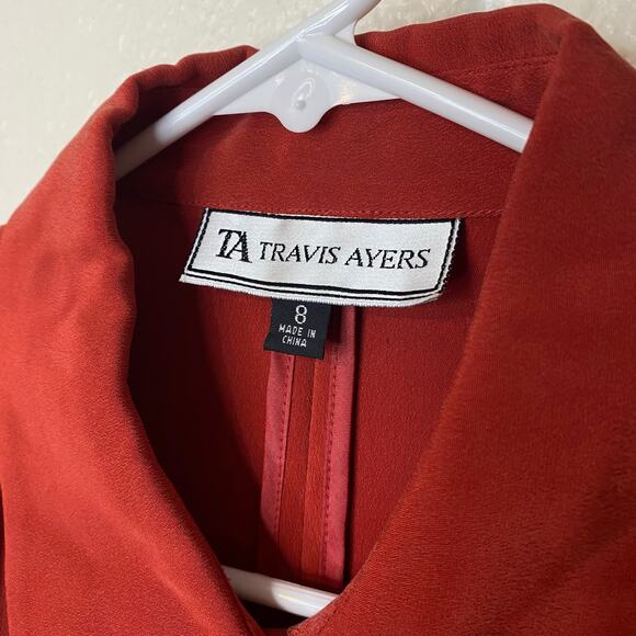 Travis Ayer's Vintage Red 100% Silk Button Down Blouse Size 8 - Picture 8 of 9